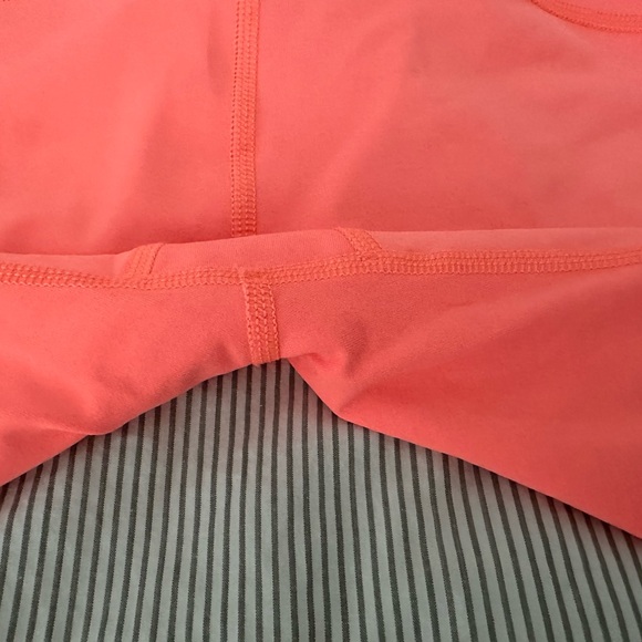 Lululemon leggings. EUC. Size 8. - Picture 11 of 12